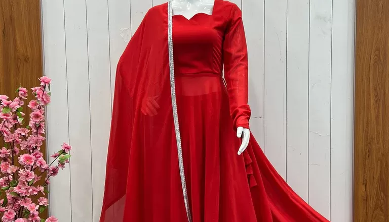 Bold and Beautiful: A Guide to Wearing Red Salwar Suits
